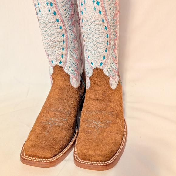 Ariat "Derby" Brown and White Western Boots - Picture 2 of 8